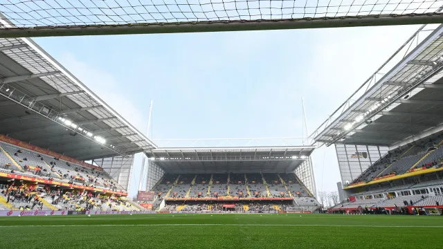
                    Lens-Sporting: Leão esfaimado por milhões... e estabilidade 
                