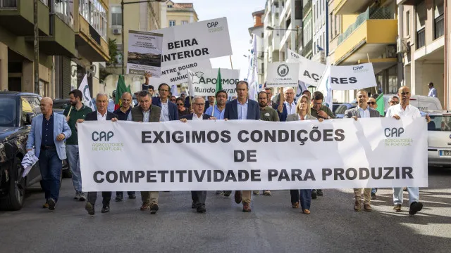 
                    Ministro da Agricultura diz que apoios de 162 milhões só em 2027
                