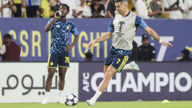 Jogo de CR7 em risco após alerta. Sauditas falam em drone intercetado (Foto: Reprodução)
