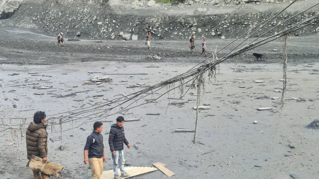 
                    Nepal: Exército resgata 321 pessoas após subida do rio Budhi Gandaki
                