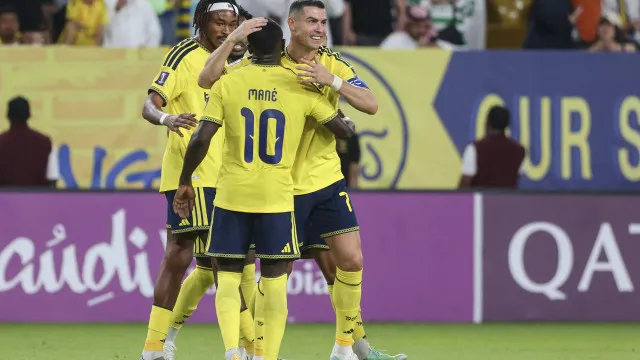 
                    Ronaldo guia Al Nassr à vitória na Champions. Trincão trama Rui Vitória
                