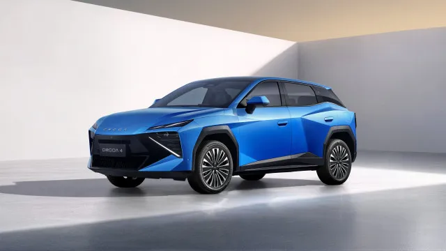 
                    Omoda 4 é um SUV inspirado em superdesportivos e chega à Europa
                