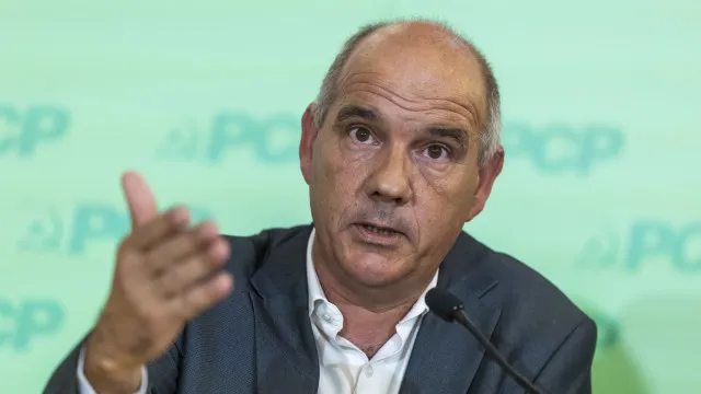 Raimundo critica "posicionamentos diferentes" do ministro Luís Neves