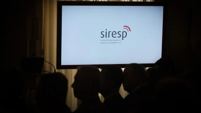 
                    Presidente da SIRESP rejeita que rede esteja 