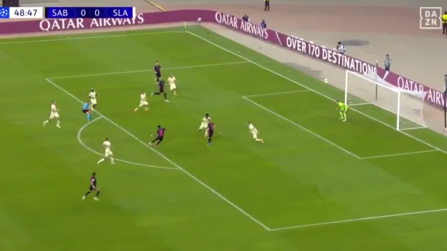 
                    História com um golaço. O lance que levou o Sabah à loucura na Champions
                