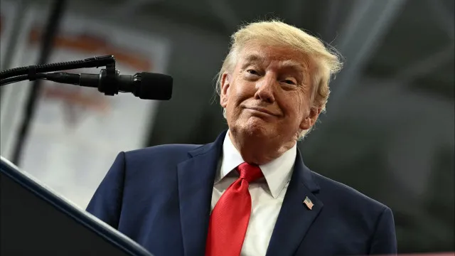 Trump ameaça “vetar tudo” se republicanos perderem controlo do Congresso
