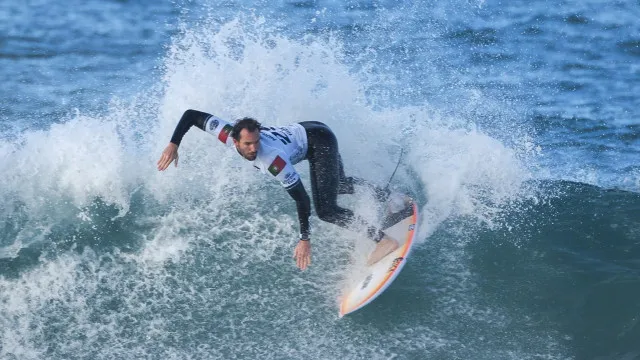 
                    Elite mundial do surf volta a Peniche com cinco portugueses em prova
                