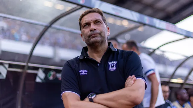
                    Luís Tralhão perdoa? O onze provável do Torreense contra o Sunderland
                