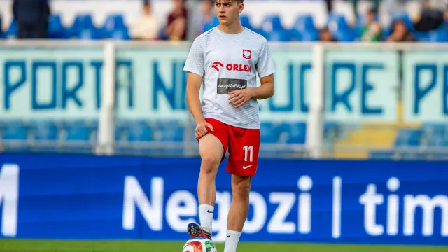 
                    Sai Froholdt, entra Mazurek? Polónia já imagina o futuro do FC Porto
                