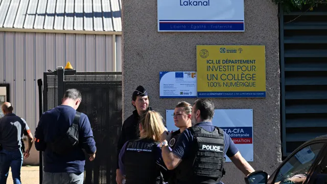 
                    Aluno que disparou em escola admite crime, mas nega intenção de matar
                