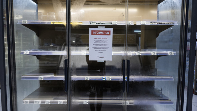 Ciberataque a supermercados na França pode estar em andamento