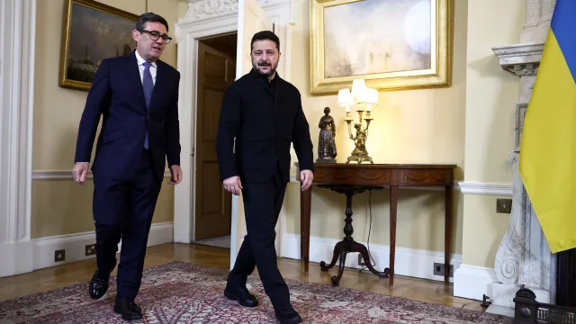 
                    Burnham recebe Zelensky: 