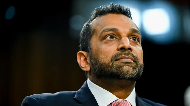 
                    Primeiro CIA, depois o diretor do FBI: Kash Patel terá aterrado na Rússia
                