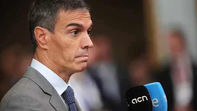 
                    Sánchez critica orçamento da UE e defende impostos europeus para empresas
                