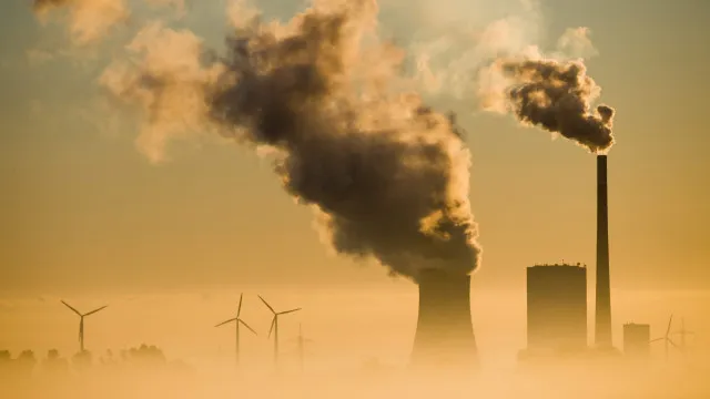 
                    Emissões de gases com efeito de estufa diminuíram 2,8% em 2024
                