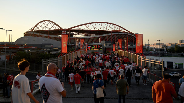 EM DIRETO: Famalicão faz história e já se joga o Benfica-Gil Vicente