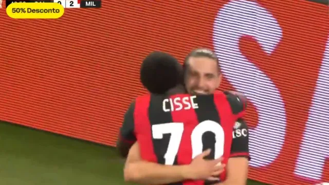
                    Cissé fez história na goleada do Milan de Ruben Amorim com este hattrick
                