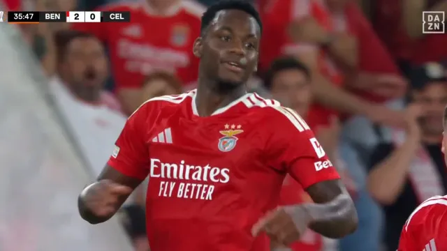 
                    Benfica goleou na receção ao Celtic e Jhon Durán esteve em destaque
                