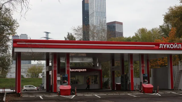 EUA prolongam suspensão de sanções contra petrolífera russa Lukoil