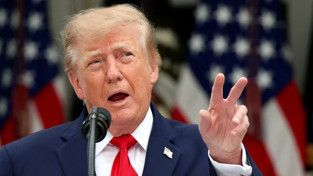Trump afasta armas nucleares, mas não descarta uso de bomba convencional