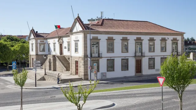 Câmara de Castelo Branco aprova moção sobre insuficiência no OE2027