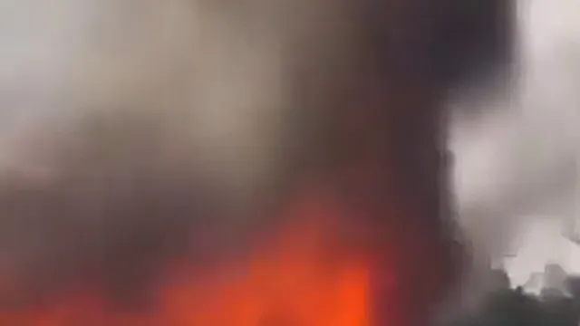 
                    Incêndio em complexo turístico no Bangladesh causa pelo menos dez mortos
                