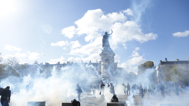 Confrontos em Paris antes de manifestação contra aumento do custo de vida