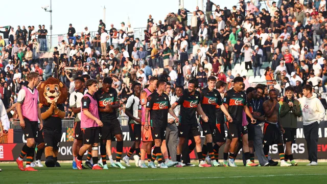 Venezia quebra enguiço na Serie A e vence vice-campeão Napoli