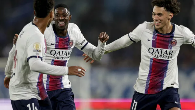 PSG recorre a 'estrelas' para dar a volta ao Strasbourg, de Hugo Oliveira