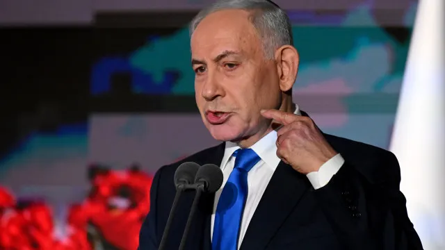 
                    Netanyahu denuncia 