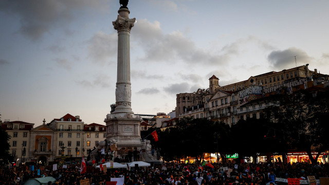 Habitação e custo de vida? Protestos, reações (e acampadas): A cronologia