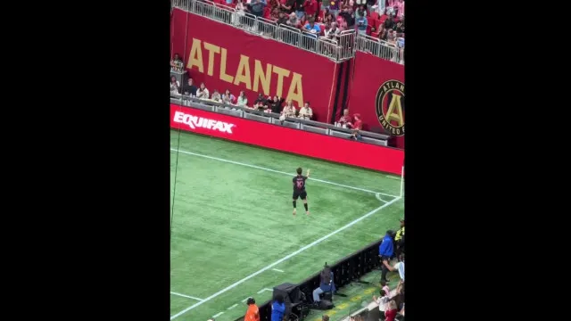 Como poucas vezes se viu. Messi eufórico após marcar golaço