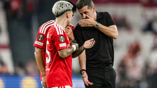 Marco Silva torna tudo mais fácil para o Benfica