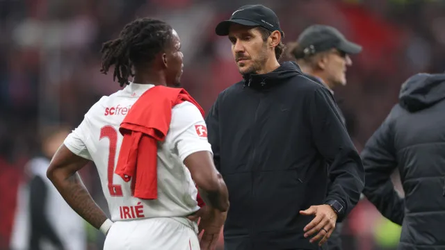 
                    Afonso Moreira é titular e Friburgo falha liderança isolada na Alemanha
                