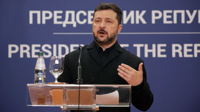 Zelensky acusa Trump de pressionar Ucrânia a se render à Rússia