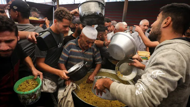 PAM reduz ajuda a 500 mil palestinianos em Gaza por falta de recursos
