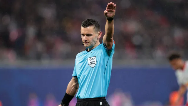 UEFA nomeia árbitro de má memória para o Sporting-LASK Linz