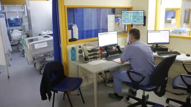 Sistema informático do SNS "está completamente em baixo"