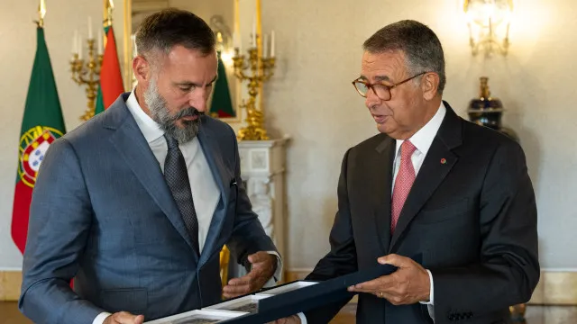 Seguro recebeu o príncipe Rahim Aga Khan em Belém. As imagens