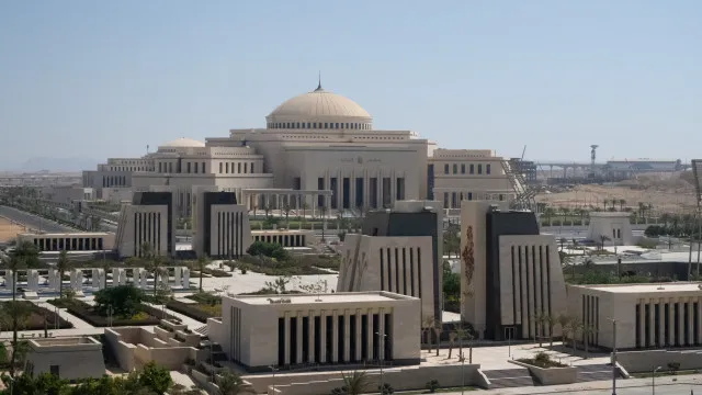 Parlamento egípcio aprova apoio militar à Arábia Saudita contra huthis