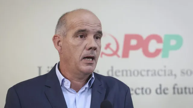 Raimundo ataca Ventura: "Ao primeiro vento, dá a cambalhota"