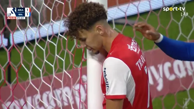 
                    O azarado autogolo de Travassos que agudizou a crise do Sp. Braga
                