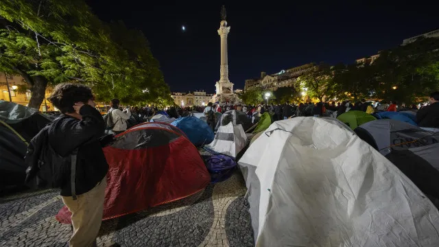 Mais de 50 agentes da PSP concentrados no Rossio