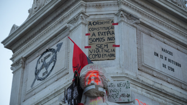 AO MINUTO: 