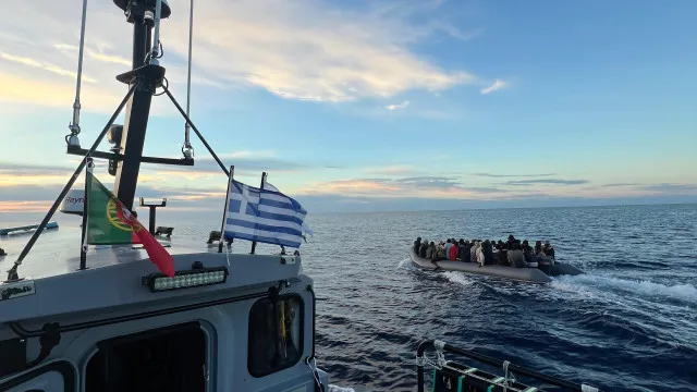 Polícia Marítima resgata 99 migrantes ao largo de Gavdos
