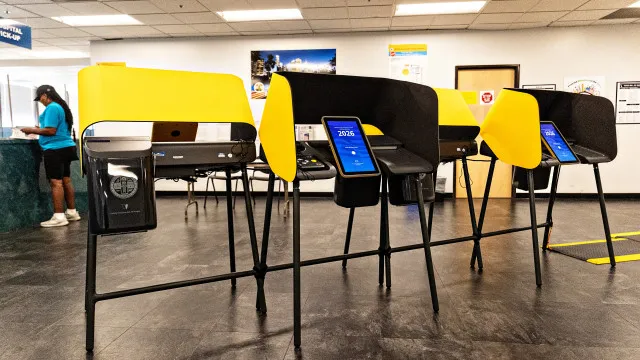 Democratas dominam voto antecipado nas eleições intercalares dos EUA