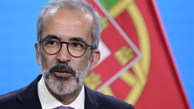 Rangel rejeita ligação direta entre protestos na Europa e Portugal