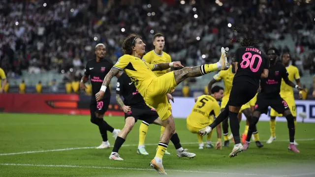Fábio Silva titular no triunfo do Dortmund. Semedo assiste no Fenerbahçe