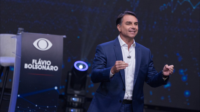 Flávio reúne-se com influenciadores digitais para conquistar eleitores