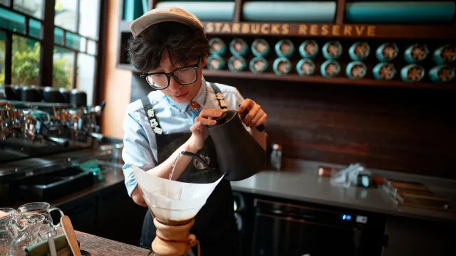 Starbucks exige consumo obrigatório para ocupar lugares na China